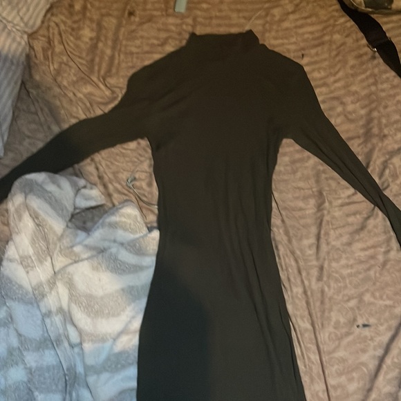 This green to the waist dress is for a tight body and amazing shape !! - Picture 2 of 2